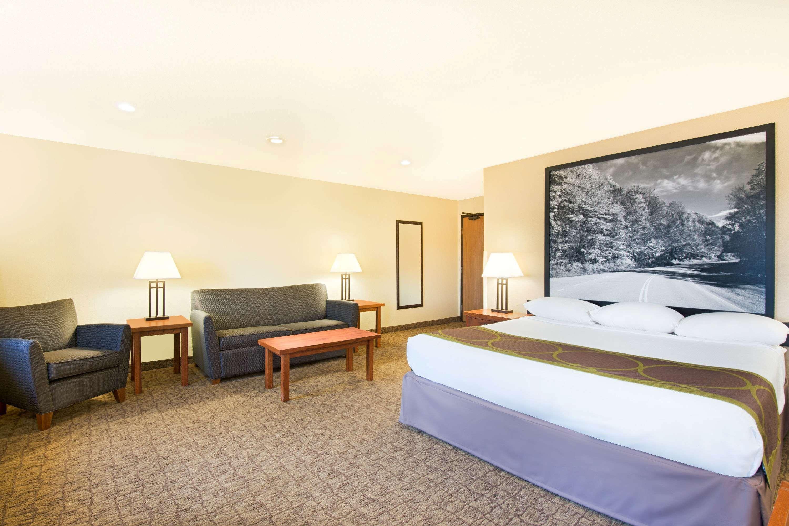 Super 8 By Wyndham Ripley Otel Dış mekan fotoğraf