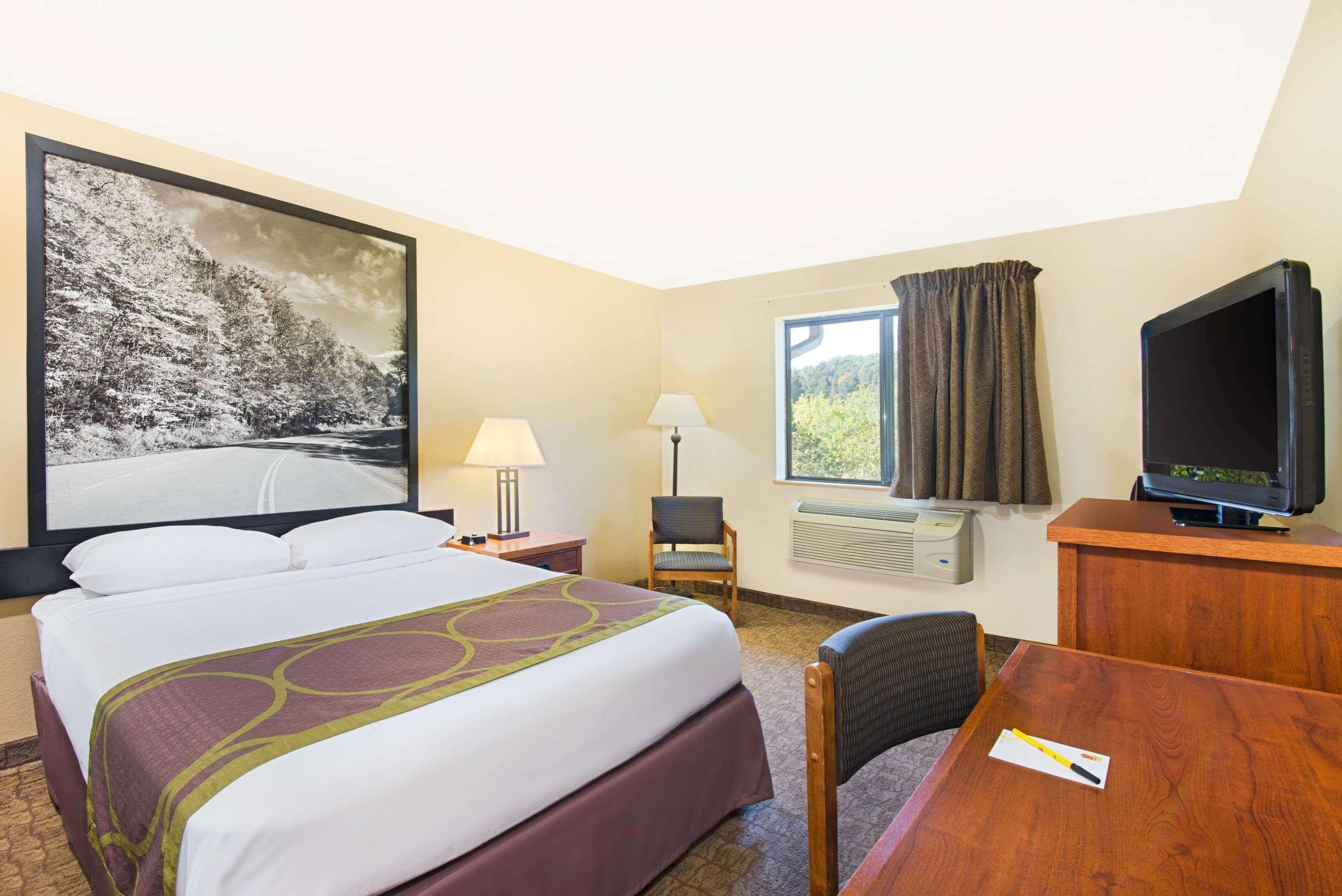 Super 8 By Wyndham Ripley Otel Dış mekan fotoğraf