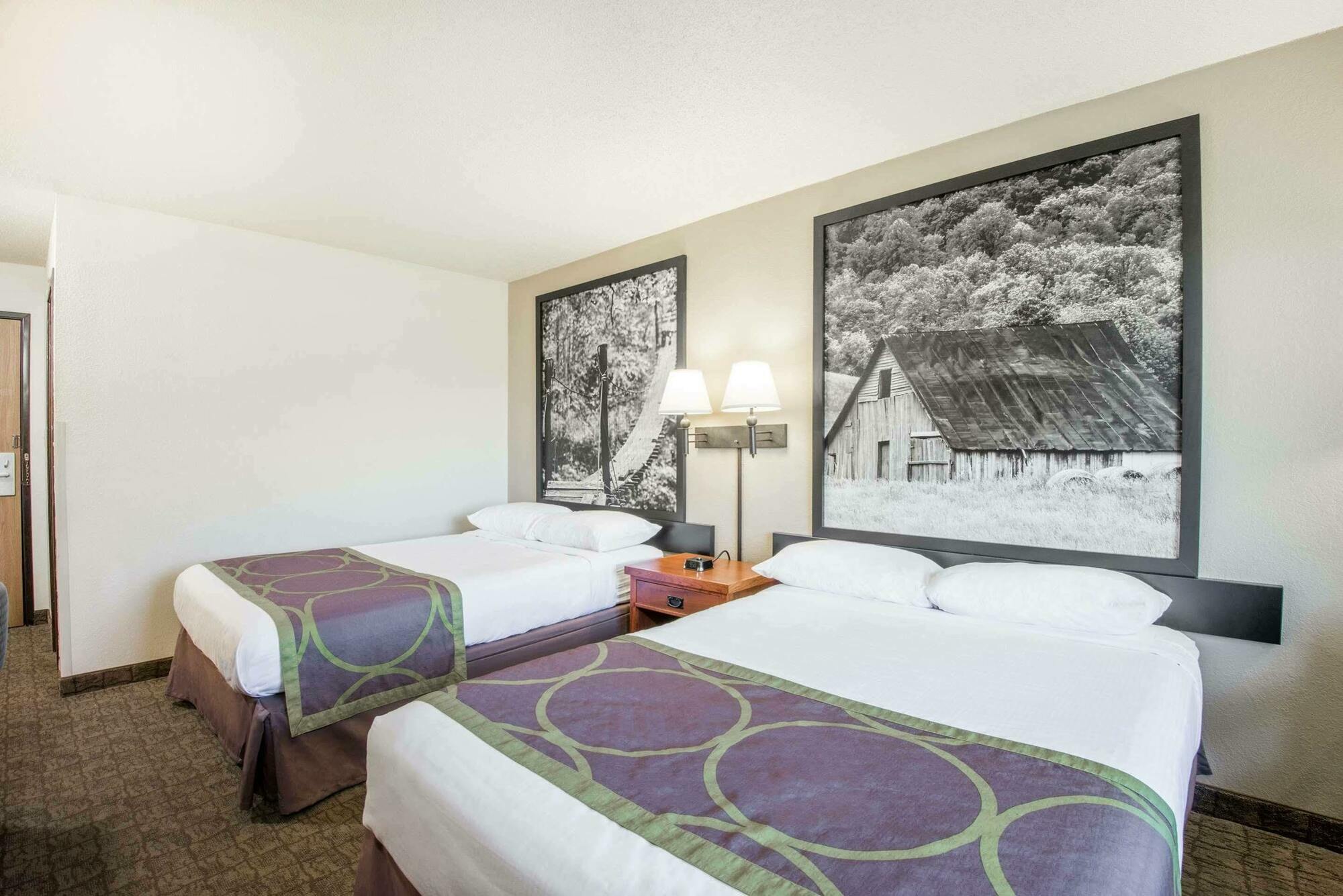 Super 8 By Wyndham Ripley Otel Dış mekan fotoğraf